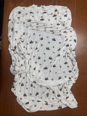 Kyte Honey Bear Crib Sheet like new